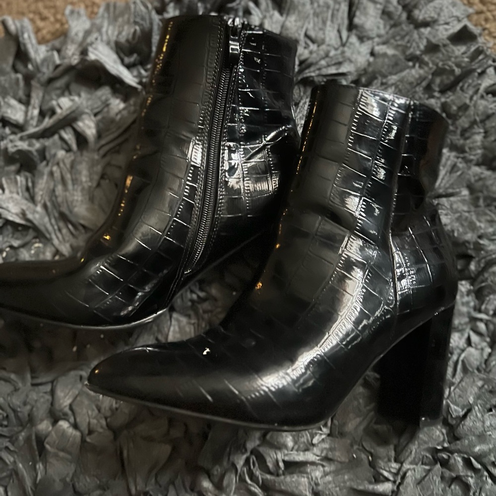 Faux crocodile leather zip up ankle booties